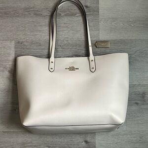 NWT Coach Cream Leather Tote Bag